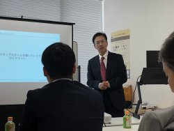 森　謙太郎